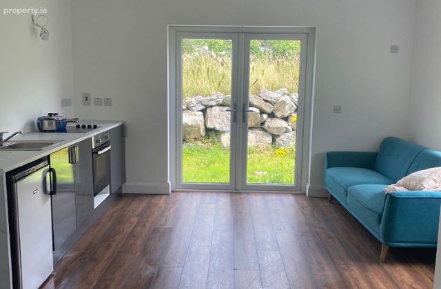 Galway City, Tonacurragh, Co. Galway - Click to view photos