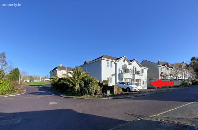 68 The Orchards, Kinsale, Kinsale, Co. Cork - Click to view photos