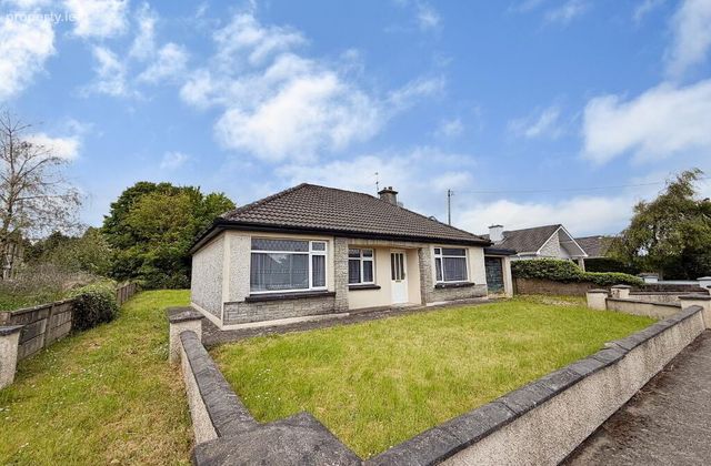 Old Cork Road, Charleville, Co. Cork, Charleville, Co. Cork - Click to view photos