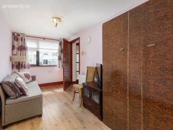 64 College Rise, Drogheda, Co. Louth - Image 4
