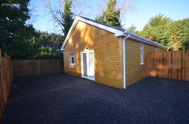 Allenwood South, Allenwood, Co. Kildare - Click to view photos