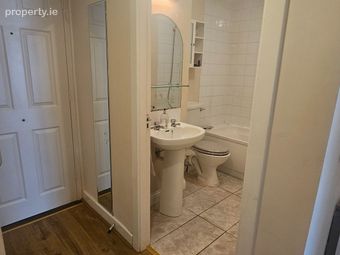 1 Earlsfield Court, Francis Street, Dublin 8 - Image 3