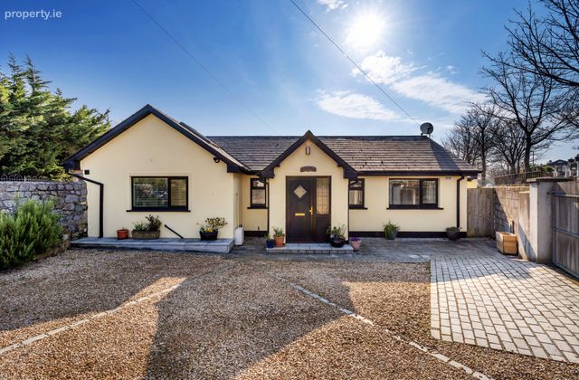 The Farm House, Old Yellow Walls Road, Malahide, Co Dublin, Malahide, Co. Dublin - Click to view photos