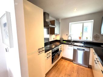 Apartment 8, The Camden, The Gasworks, Grand Canal Dock, Dublin 4 - Image 5