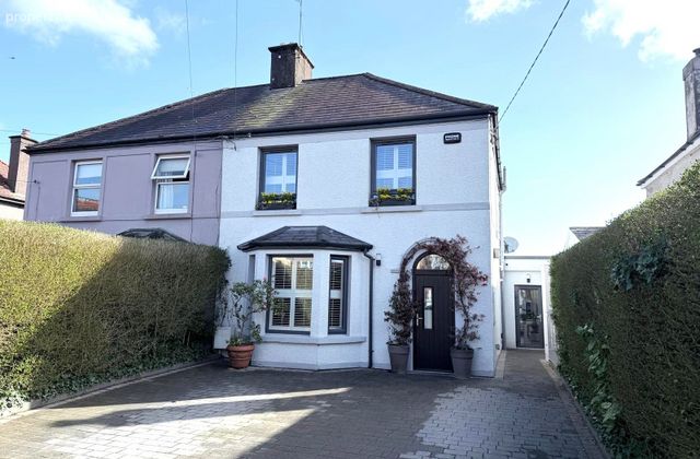 Clonlea, Cross Douglas Road, Douglas, Co. Cork - Click to view photos