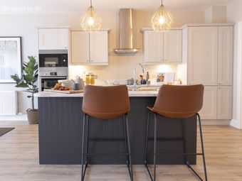4 Bedroom House, Hollywoodrath, Hollystown, Dublin 15 - Image 2
