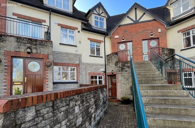 24 Alandale Hall, Courtbrack Avenue, South Circular Road, Co. Limerick - Click to view photos