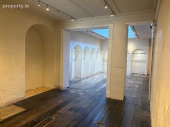 Hall Floor and Basement 11 William Street South, Dublin 2 - Image 4
