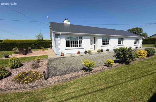 Oberstown, Ardee, Shanlis, Co. Louth - Click to view photos