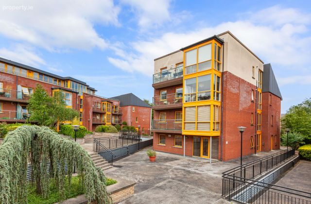 Apartment 116, Block B4, Belgrove Park, Clontarf, Dublin 3 - Click to view photos