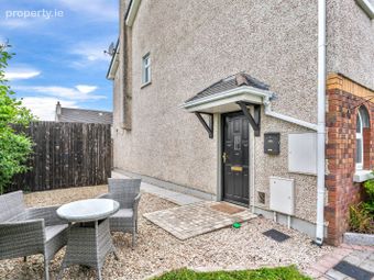 24 Old Chapel Grove, Carragh, Co. Kildare - Image 2