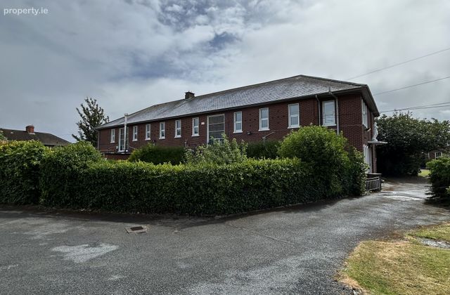Kilnamanagh Road, Walkinstown, Dublin 12 - Click to view photos