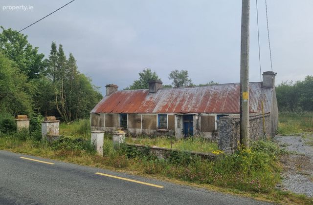 Ahane, Knocknagoshel, Co. Kerry - Click to view photos