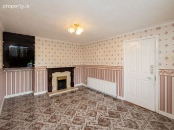 43 Saint Mark's Crescent, Clondalkin, Dublin 22 - Image 3