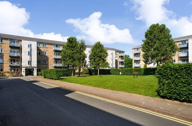 75 Westend Village, Blanchardstown, Dublin 15, Blanchardstown, Dublin 15 - Click to view photos