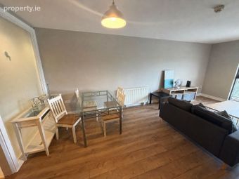 Apartment 9, Hyde Square, Kilmainham, Dublin 8 - Image 5