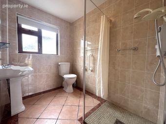 18 Fr Angelus Park, Castlebar Road, Westport, Co Mayo, Westport, Co. Mayo - Image 5