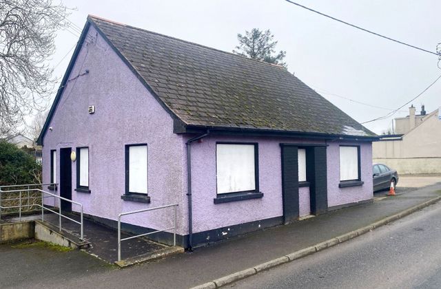 Sandy Row, Castlefin, Castlefin, Co. Donegal - Click to view photos
