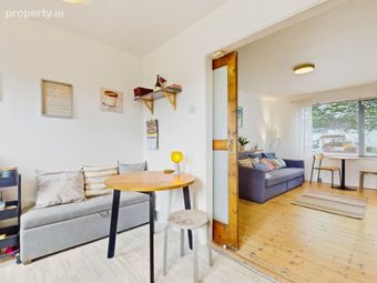 2 Griffith Drive, Glasnevin, Dublin 11 - Image 4