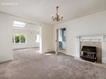 2 Mountain View Park, Dublin 14, Churchtown, Dublin 14 - Image 2