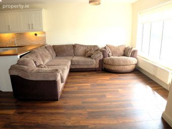 26 An Sr&uacute;than, Cross Street, Loughrea, Co. Galway - Image 4