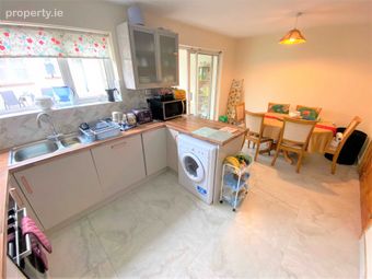 Ashfield Grove, Huntstown, Dublin 15 - House Share, Damastown, Co. Dublin