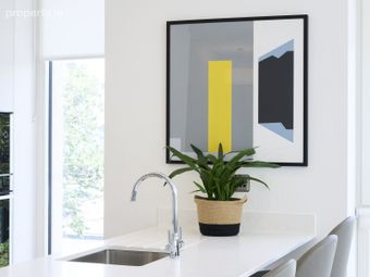 3 Bed Apartment, Eglinton Road, Dublin 4 - Image 3