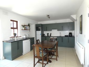 9 Campbell Court, Clooncool, O'Callaghans Mills, Co. Clare - Image 5