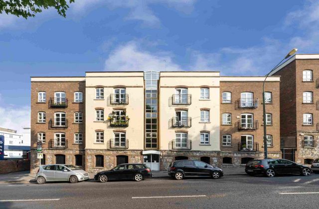 6 Manor Hall, Mount Brown, Kilmainham, Dublin 8, Kilmainham, Dublin 8 - Click to view photos
