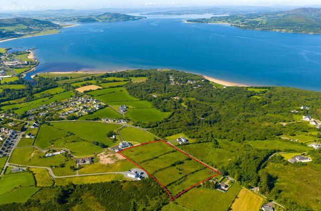 Tullyarvan, Buncrana, Co. Donegal - Click to view photos