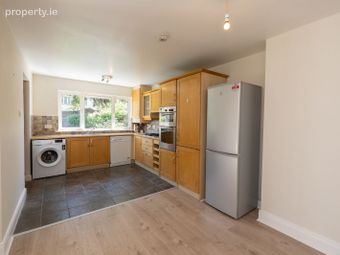 2 Monastery Heath Avenue, Clondalkin, Dublin 22 - Image 5