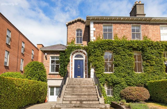 14 Lansdowne Road, Ballsbridge, Dublin 4 - Click to view photos