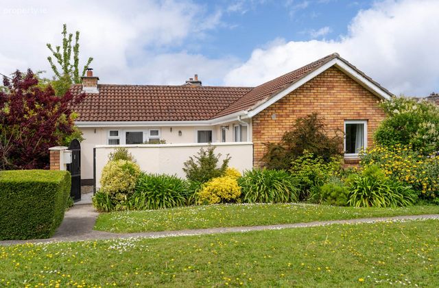 7 Rosemount Court, Rosemount Terrace, Booterstown, Co. Dublin, Booterstown, Co. Dublin - Click to view photos