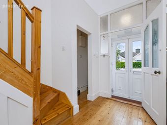76 Woodlawn Park, Dublin 14, Churchtown, Dublin 14 - Image 2