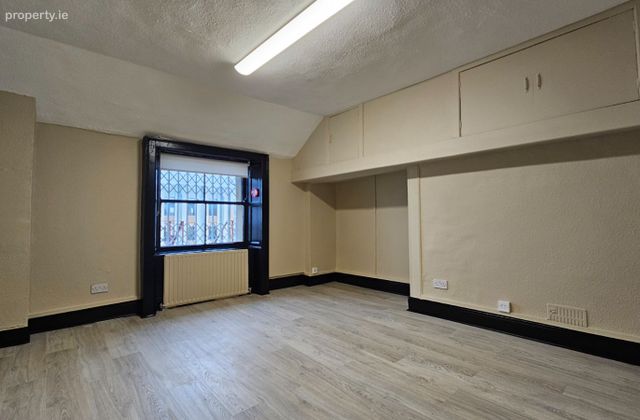 28 Baggot Street Lower, Dublin 2 - Click to view photos