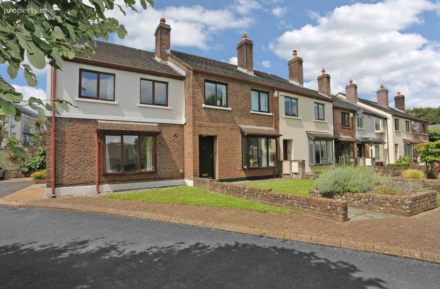 20 Rosehill, O`callaghan Strand, Limerick, O'callaghan Strand, North Circular Road, Co. Limerick - Click to view photos