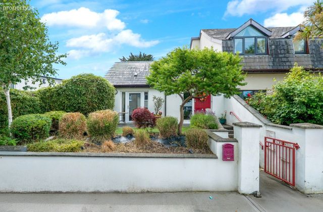 The Mews, Mayfield Terrace, Ballinteer, Dublin 16 - Click to view photos