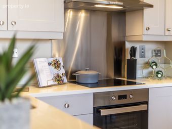 2 Bedroom Apartment, Ballyogan Road, Leopardstown, Dublin 18 - Image 3