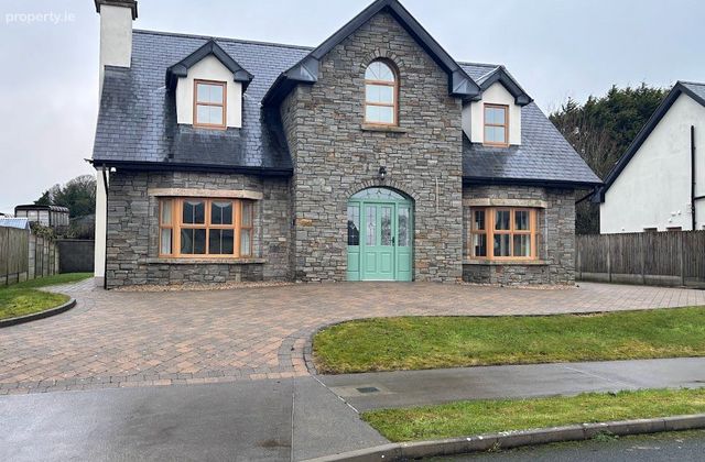 30 Loch Eala, Lough Gowna, Co. Cavan - Click to view photos