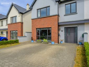 9 Fern Dale, Castle Heights, Kilmoney, Carrigaline, Co. Cork - Image 2