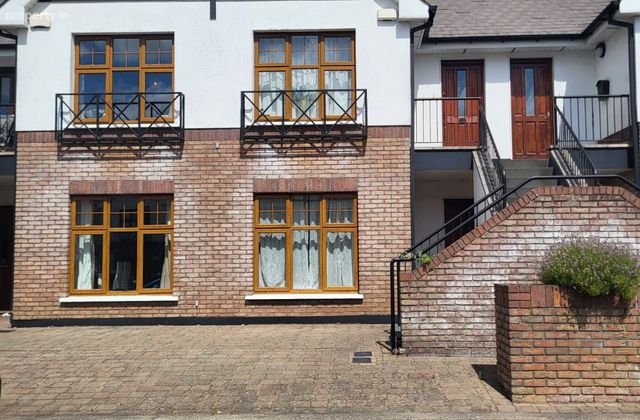 The Tramway, Main Street, Blessington, Co. Wicklow - Click to view photos