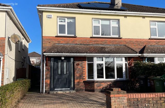 14 The Lawn, Moyglare Abbey, Maynooth, Maynooth, Co. Kildare - Click to view photos