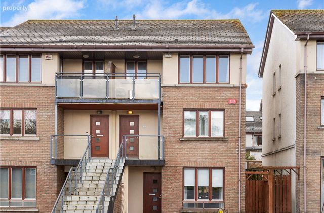 18 Belarmine Vale, Belarmine, Stepaside, Dublin 18, Stepaside, Dublin 18 - Click to view photos