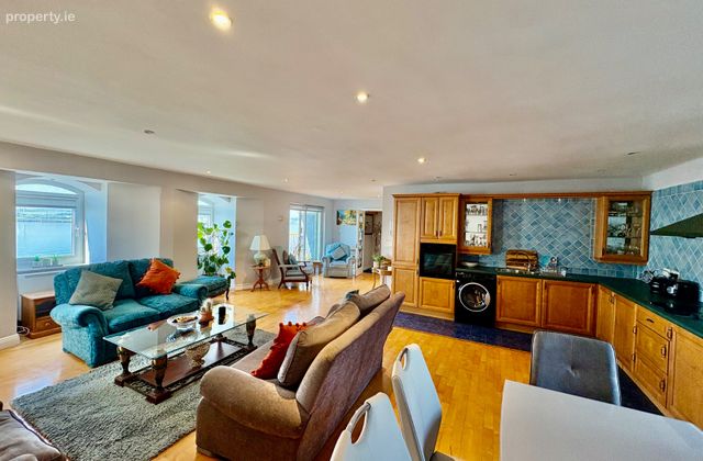 Riverside Wharf, West Beach, Cobh, Co. Cork - Click to view photos