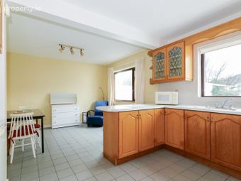 20 The Rise, Knocknacarra, Co. Galway - Image 5