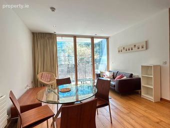 Killashee House, IFSC, Dublin 1 - Image 4