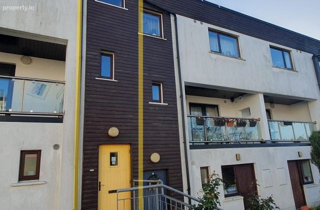 Apartment 12, Summer Haven, Summerhill, Carrick-on-Shannon, Co. Leitrim - Click to view photos