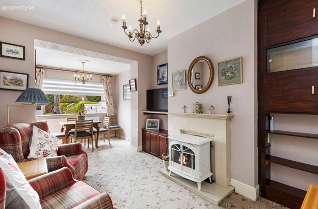 8 Lea Crescent, Sandymount, Dublin 4 - Click to view photos