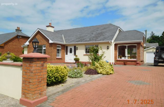 2 Cahirdown Close, Listowel, Listowel, Co. Kerry - Click to view photos