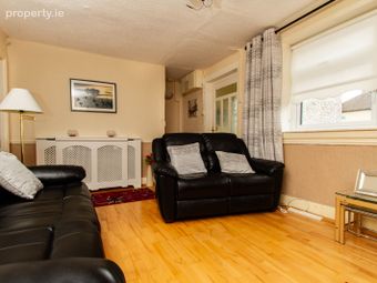 102 Captain's Avenue, Dublin 12, Crumlin, Dublin 12 - Image 4